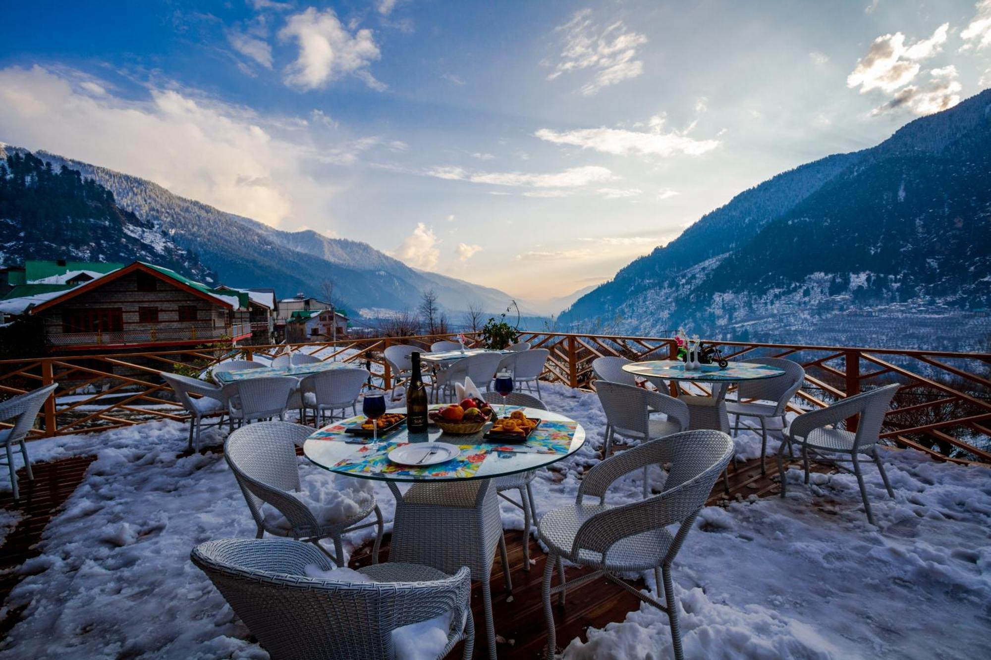 Snow Flakes Resort And Spa Centrally Heated Luxury Resort Manāli Buitenkant foto