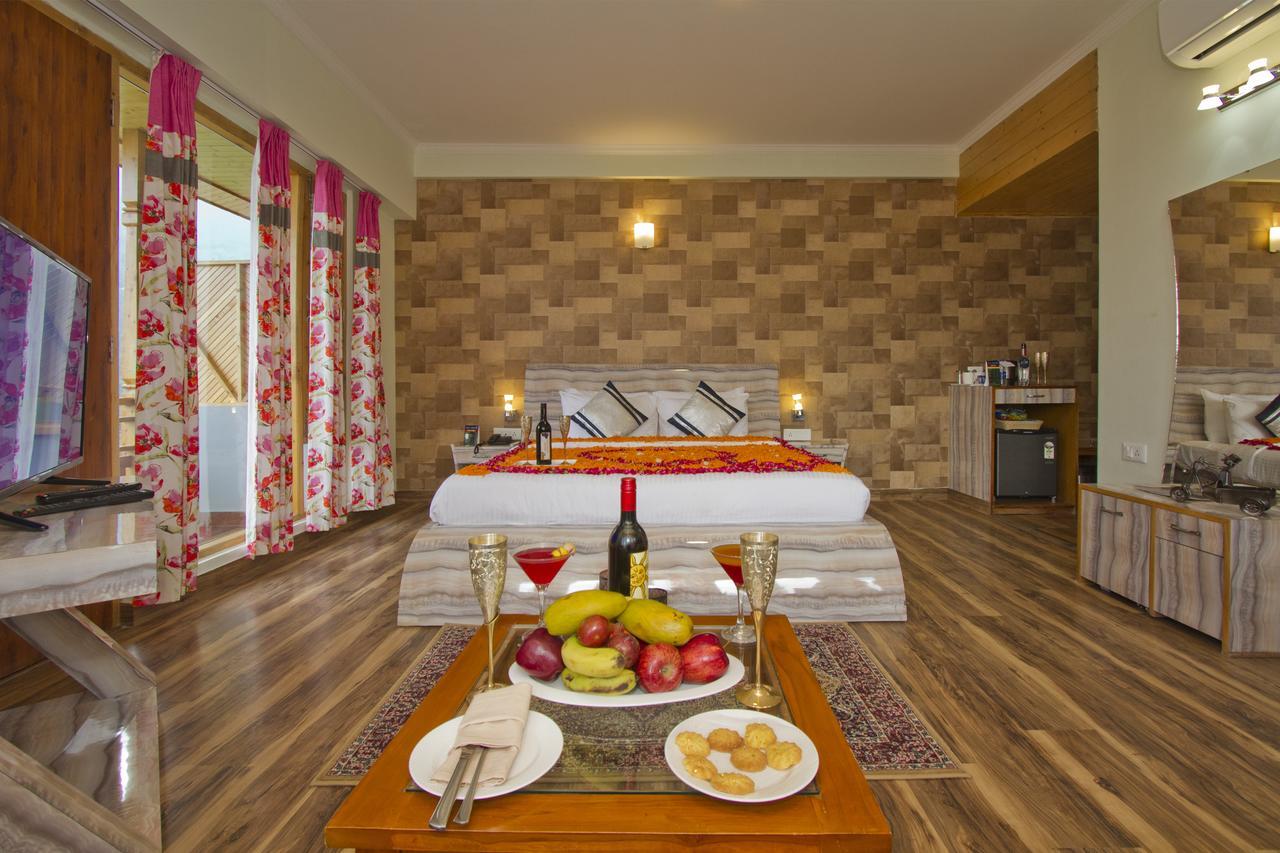 Snow Flakes Resort And Spa Centrally Heated Luxury Resort Manāli Buitenkant foto