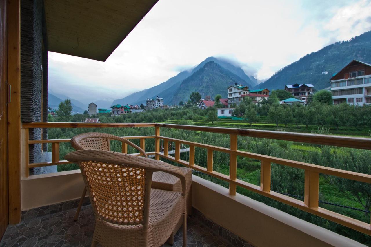 Snow Flakes Resort And Spa Centrally Heated Luxury Resort Manāli Buitenkant foto